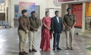 रतनपुर दरबार पहुँचे प्रदेश के डीजीपी अरुण देव गौतम, परिवार सहित टेका मत्था, प्रदेश की खुशहाली की कामना